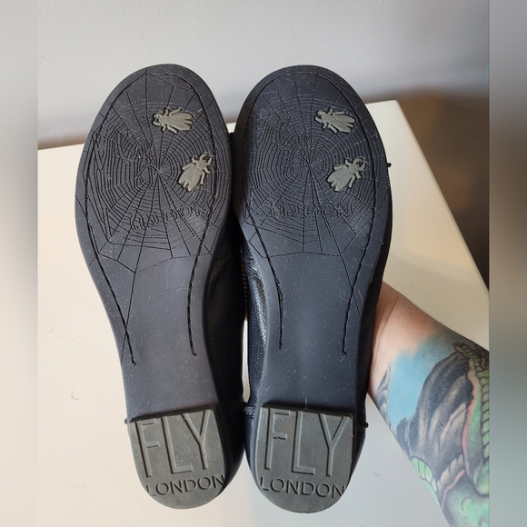 Fly London Flats, VGUC, Size 37 - Picture 7 of 8